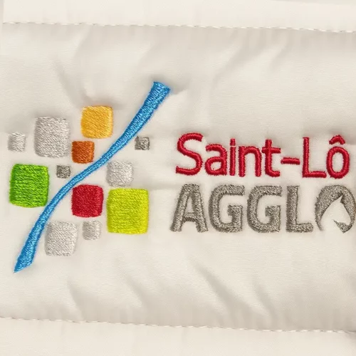 broderie-logo-personnalise-saint-lo-pointparfait